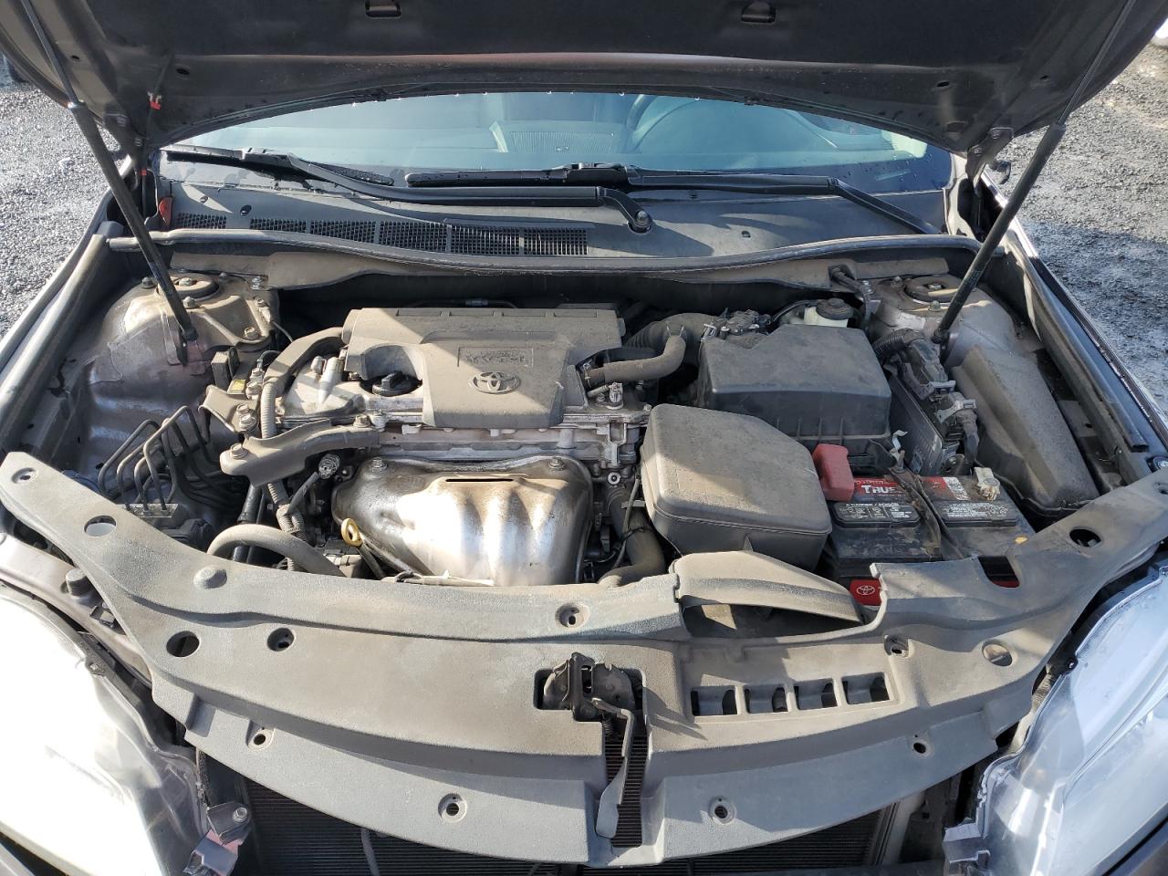 2015 Toyota Camry - Image 13