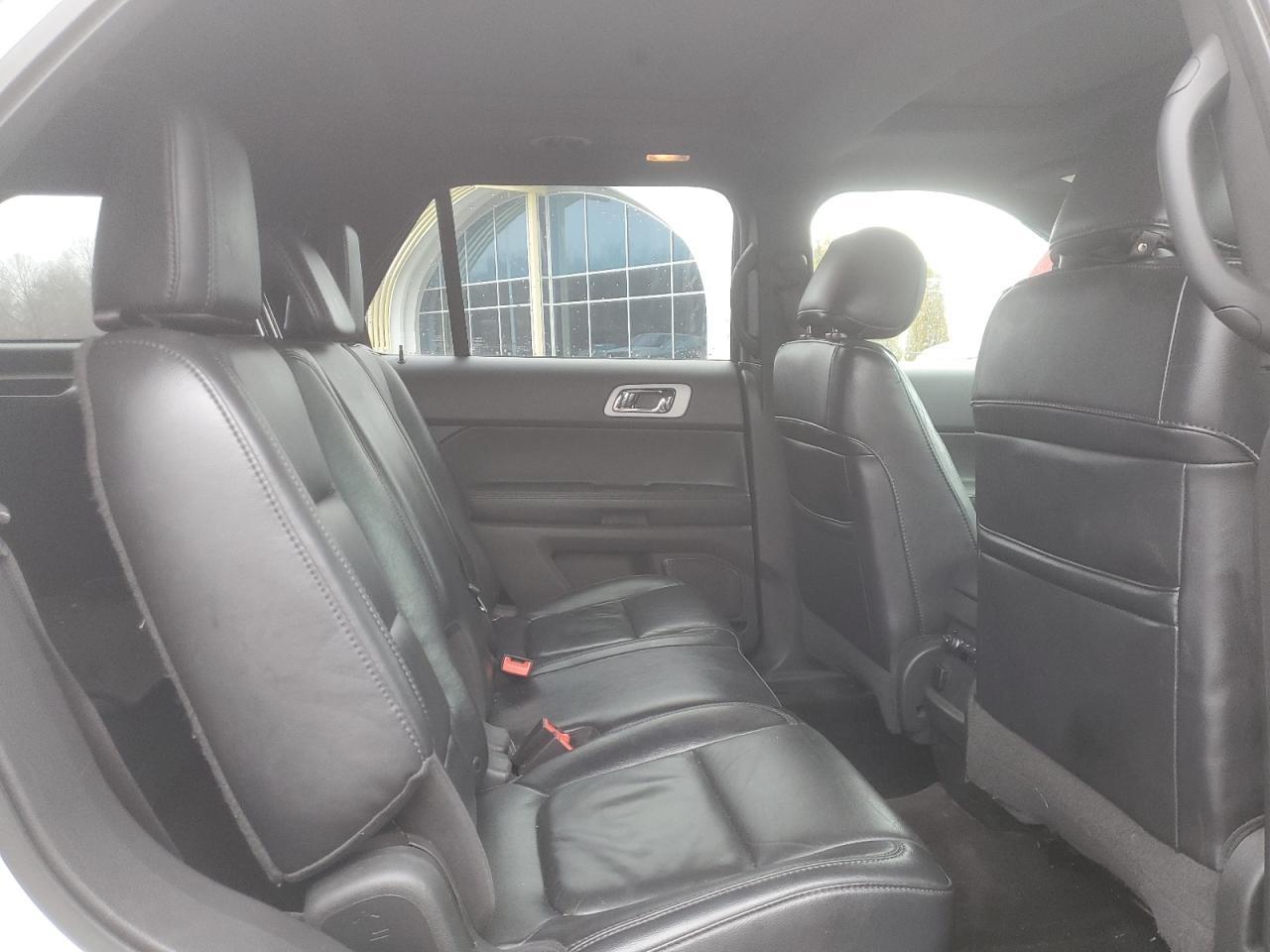 2012 Ford Explorer - Image 11
