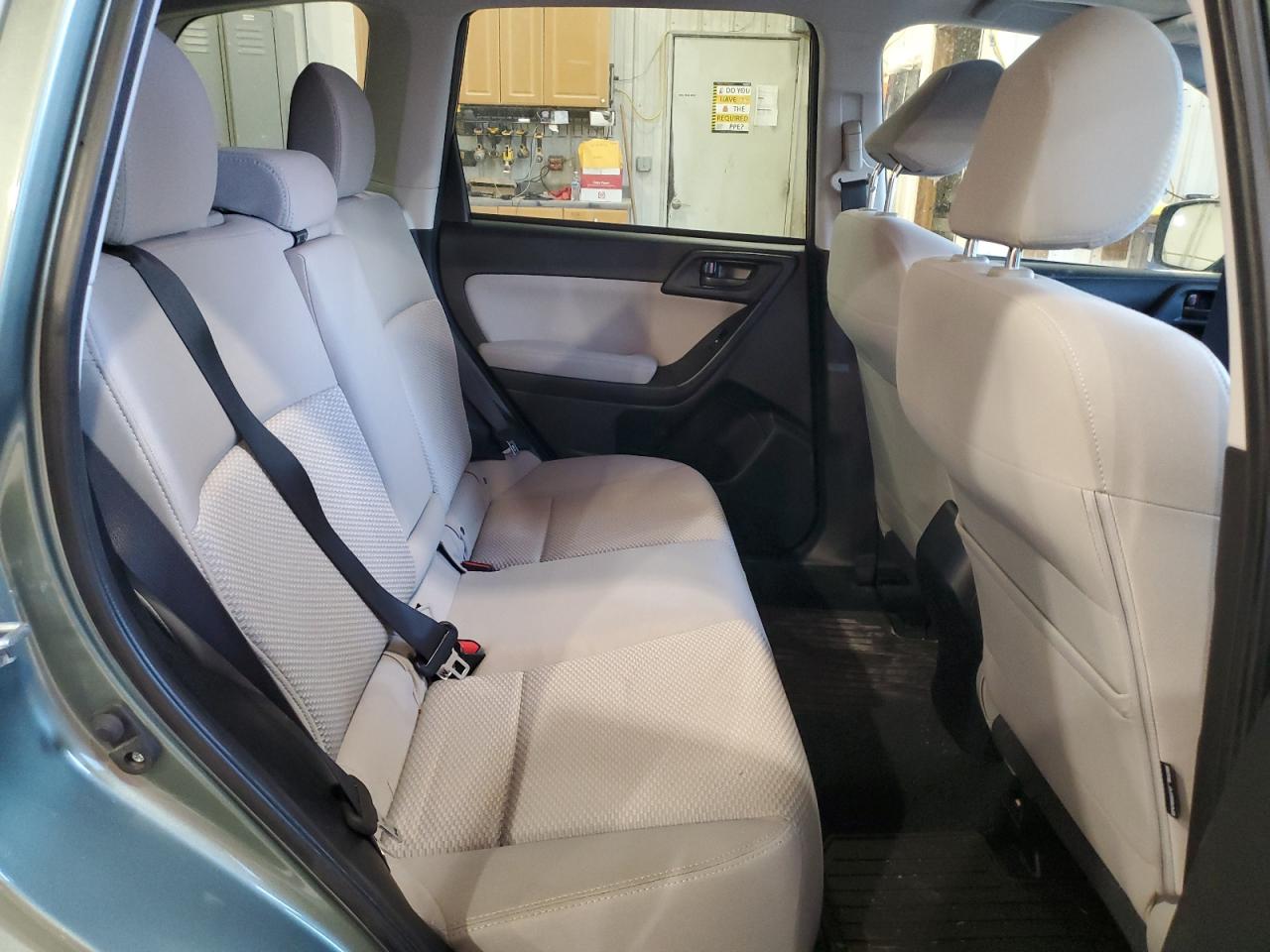 2015 Subaru Forester - Image 10