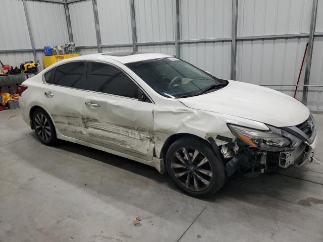 Sedans NISSAN ALTIMA 2016 Biały