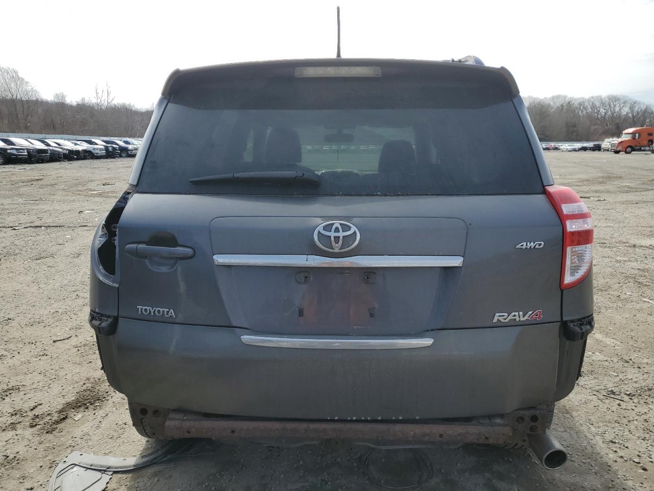 2010 Toyota RAV 4 - Image 6