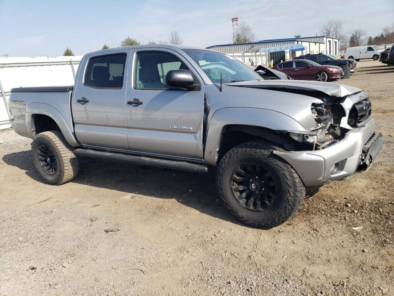 2015 Toyota Tacoma - Image 4