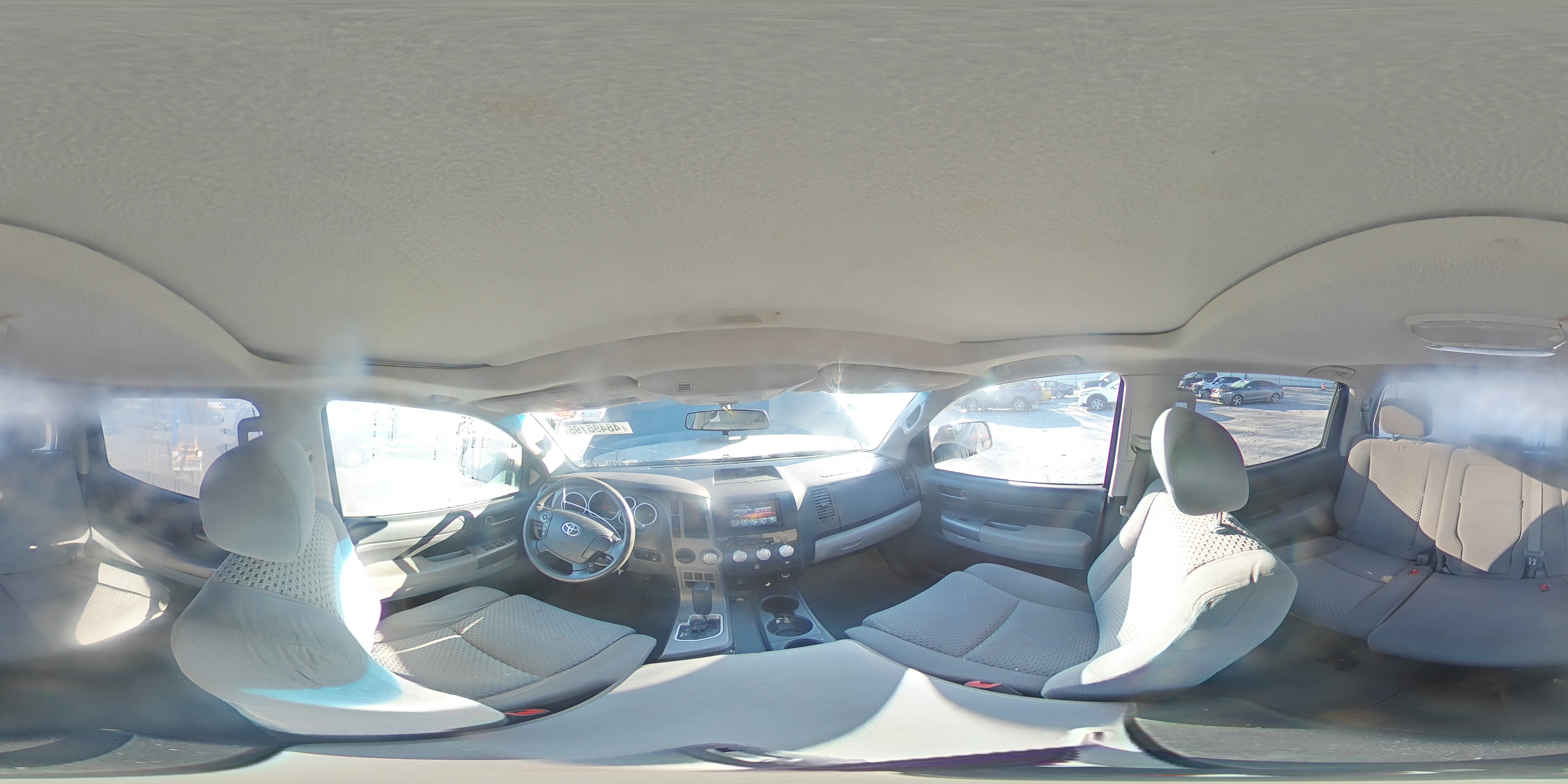 2011 Toyota Tundra - Image 13