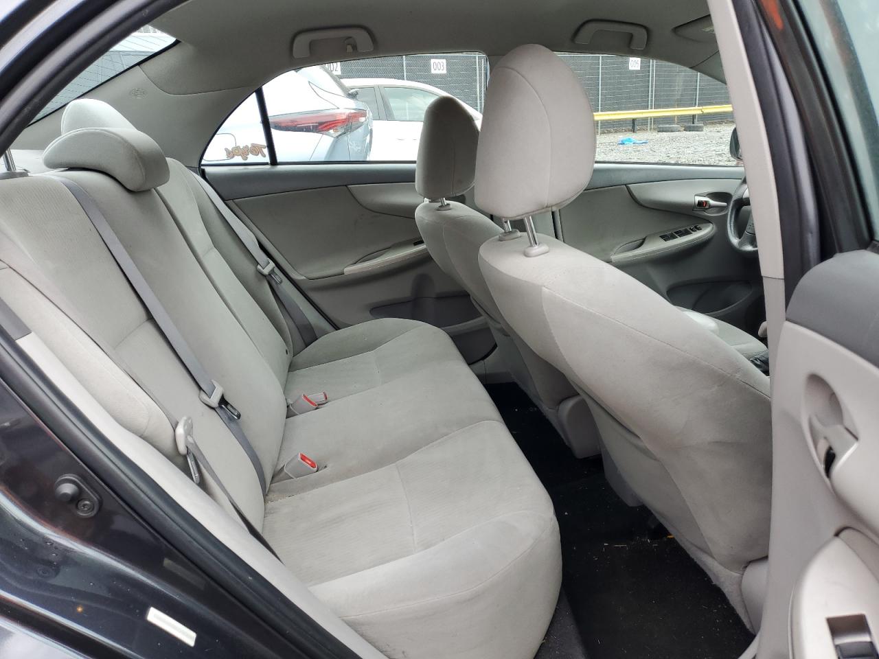 2010 Toyota Corolla - Image 10