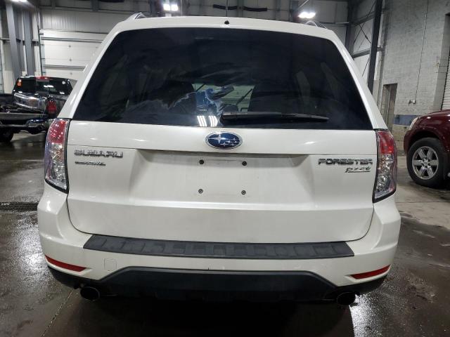  SUBARU FORESTER 2013 White