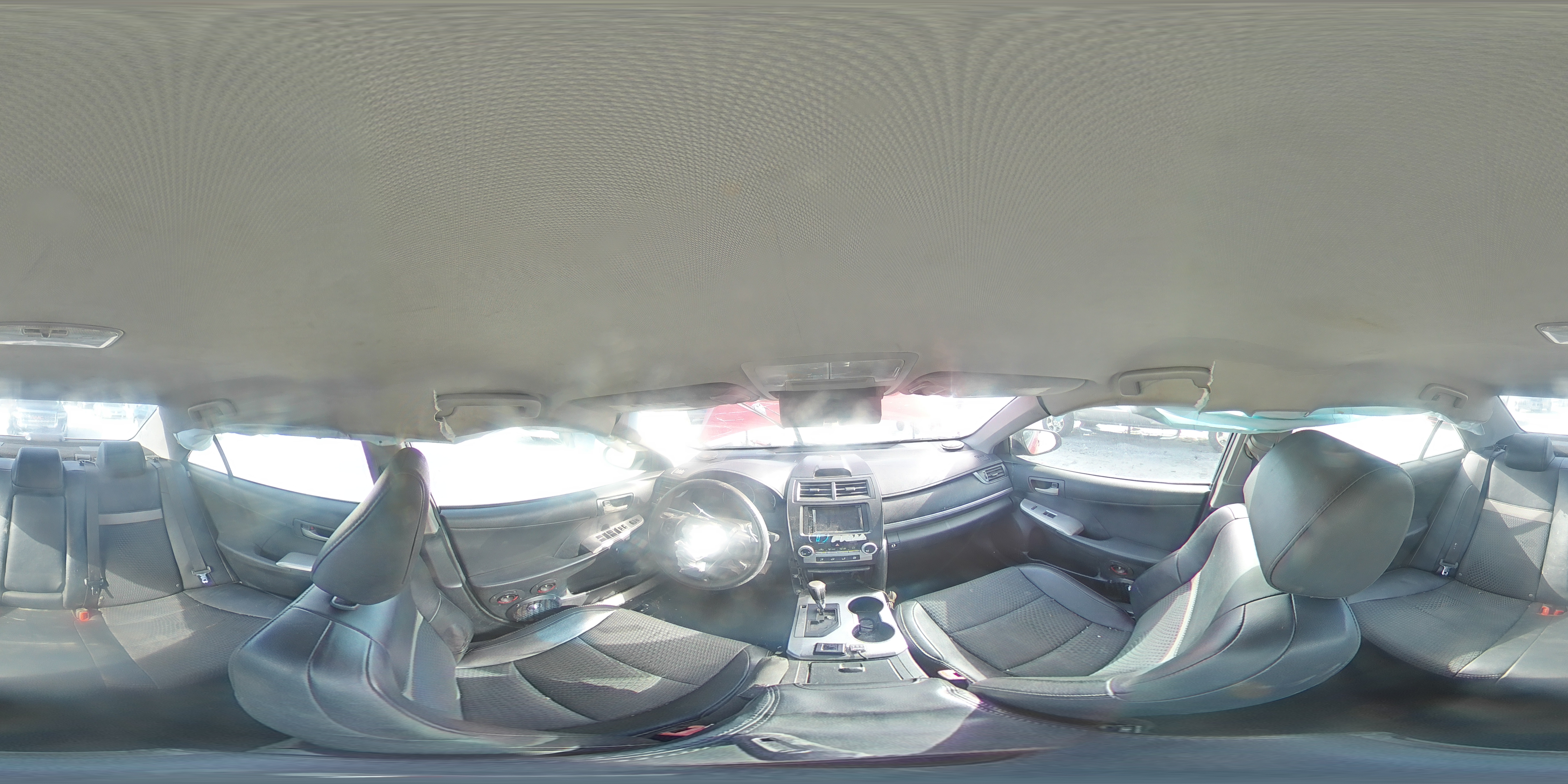 2013 Toyota Camry - Image 12