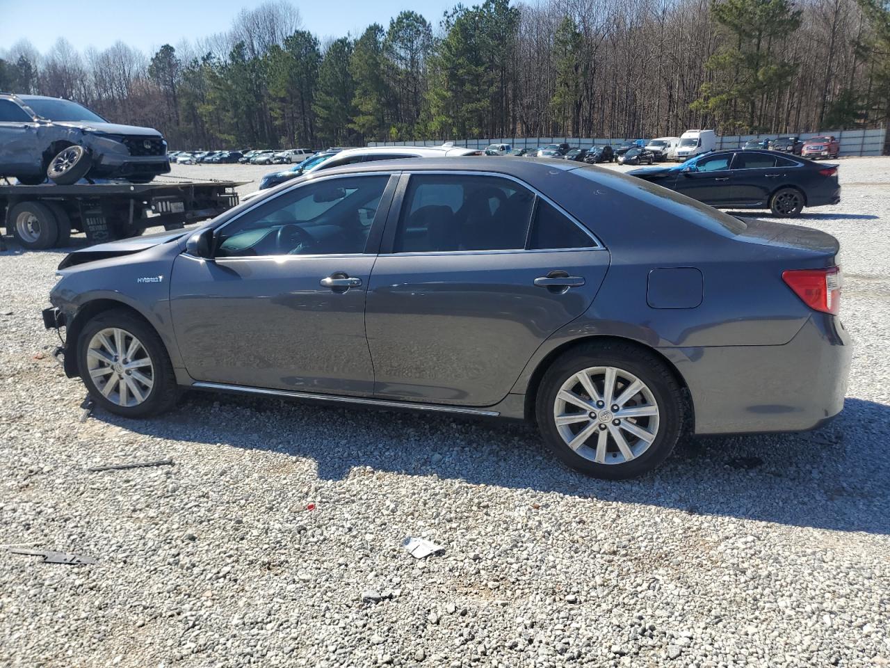 2013 Toyota Camry - Image 2