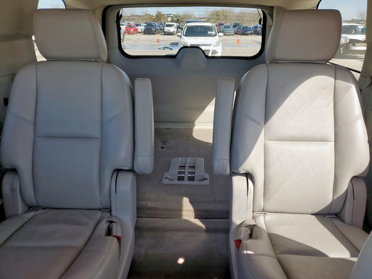 2013 Chevrolet Tahoe - Image 10