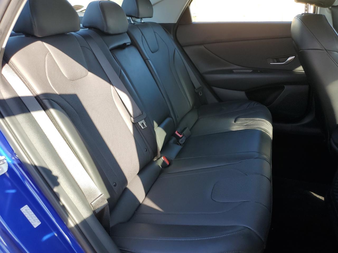 2023 Hyundai Elantra - Image 10