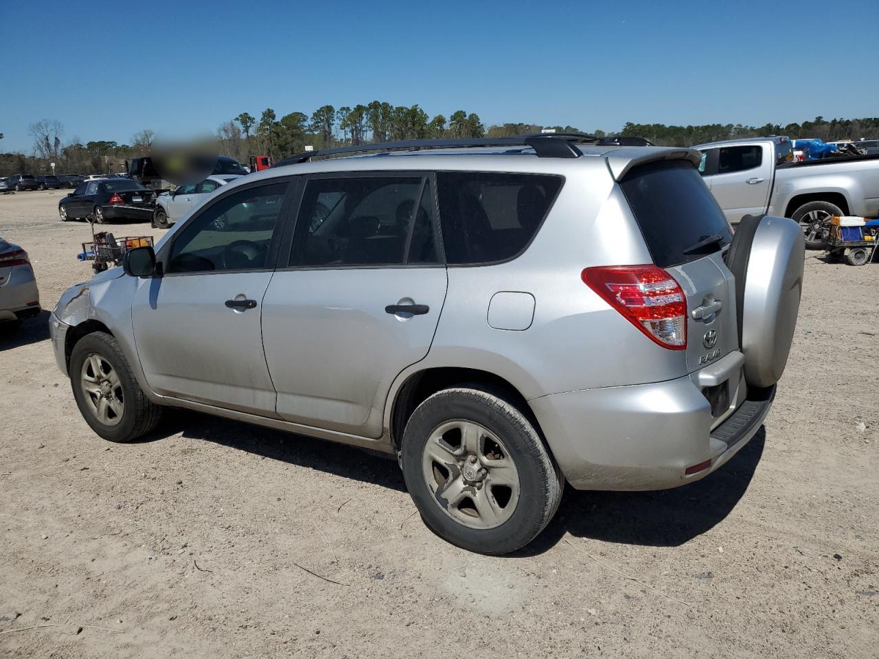 2012 Toyota RAV 4 - Image 2