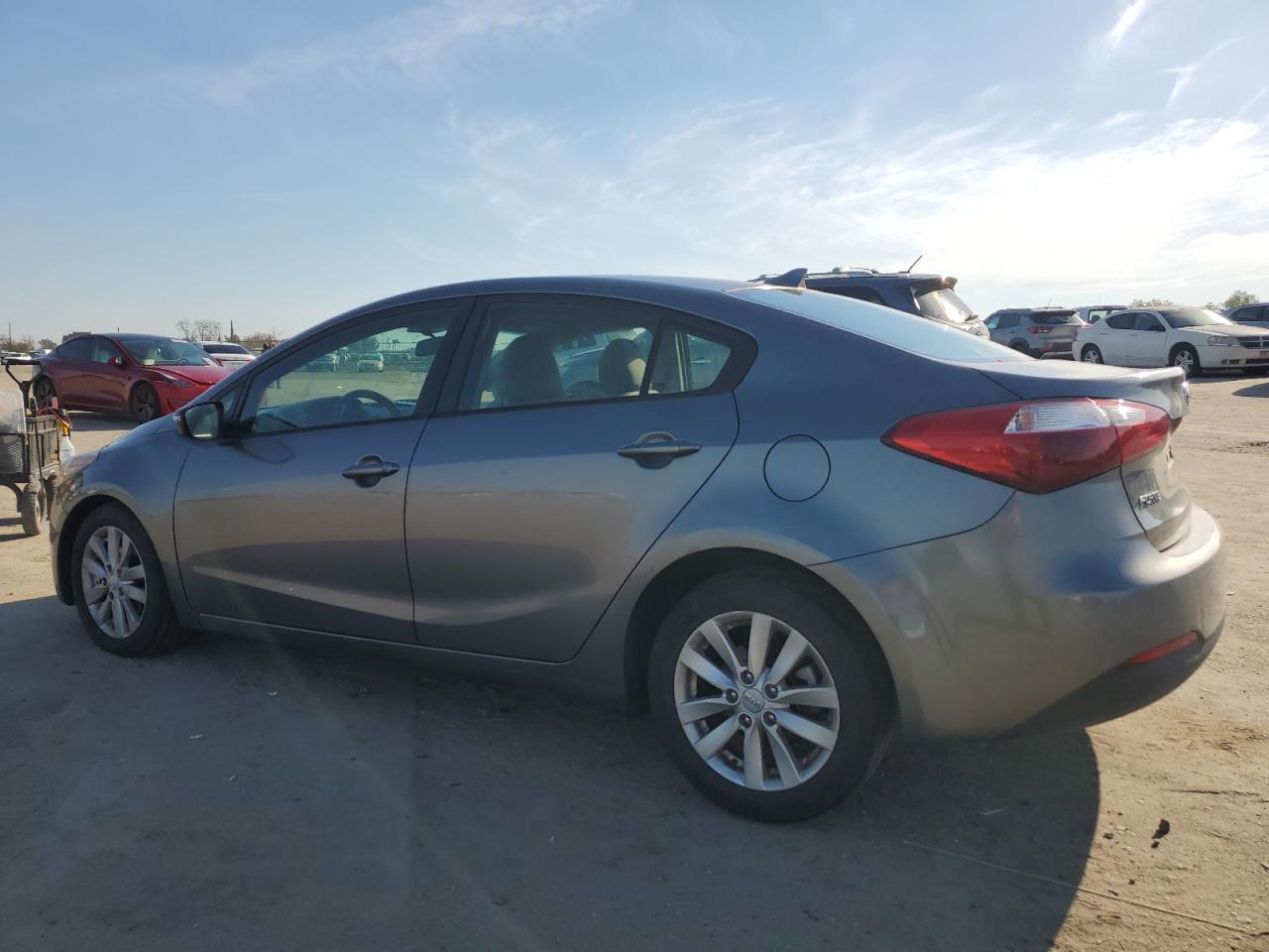 2016 Kia Forte - Image 2