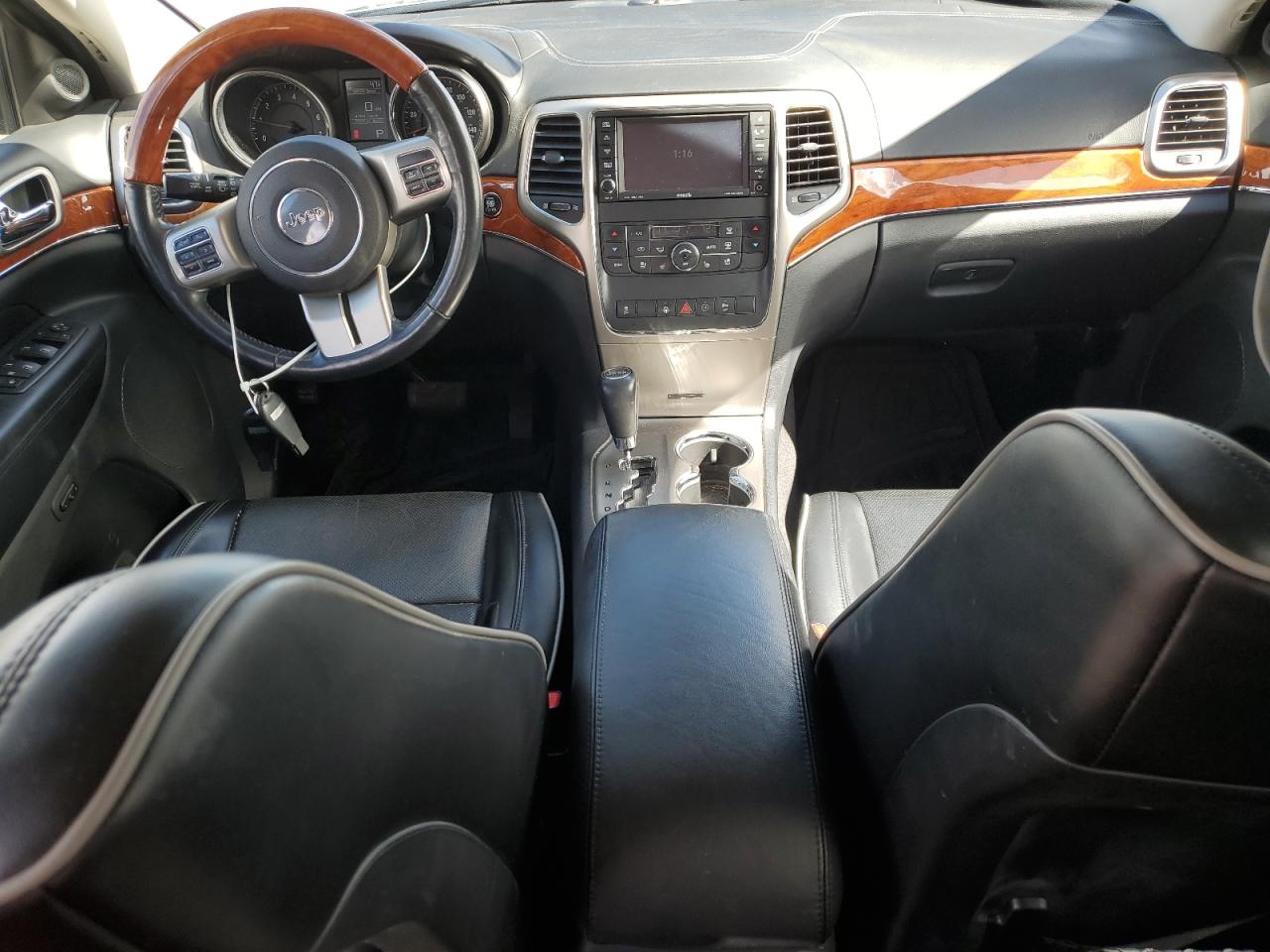 2011 Jeep Grand Cherokee - Image 8