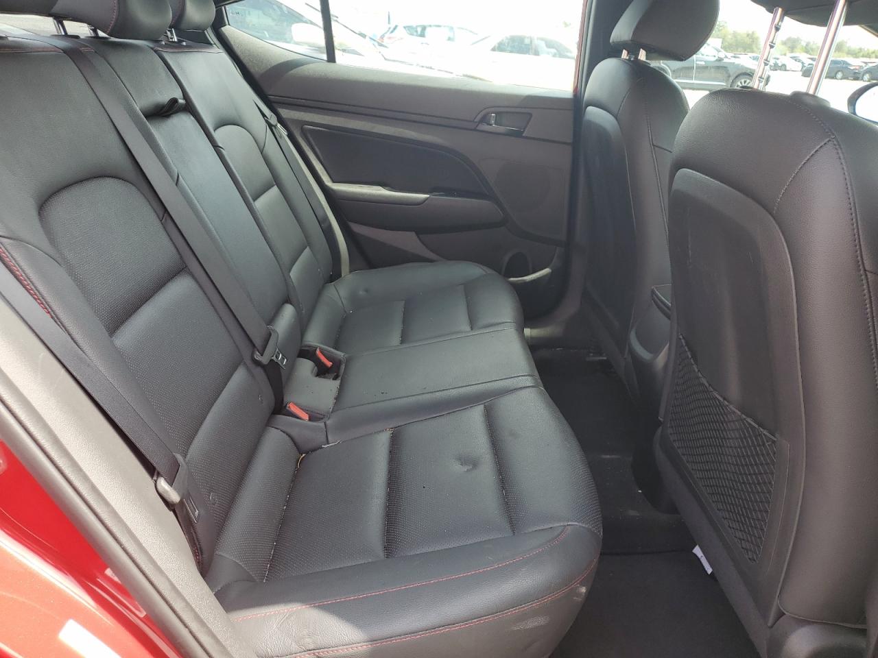 2018 Hyundai Elantra - Image 10