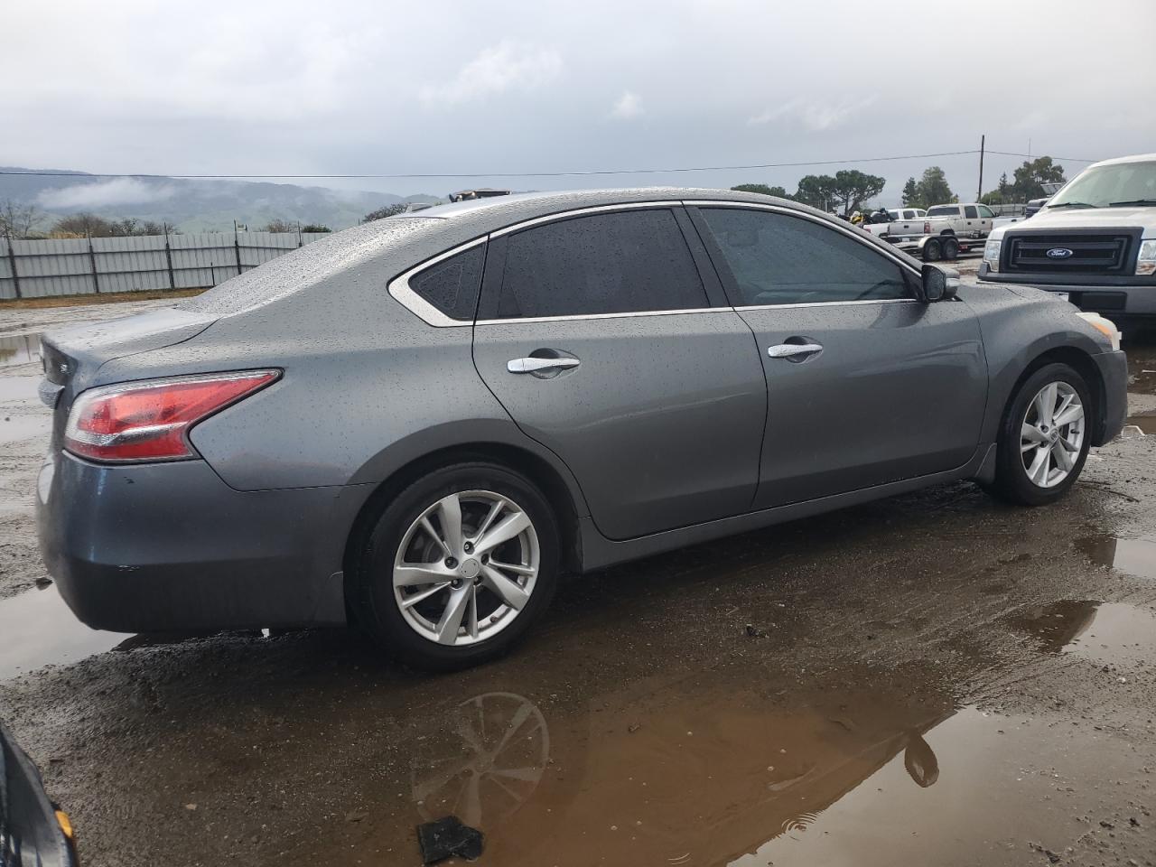 2015 Nissan Altima - Image 3