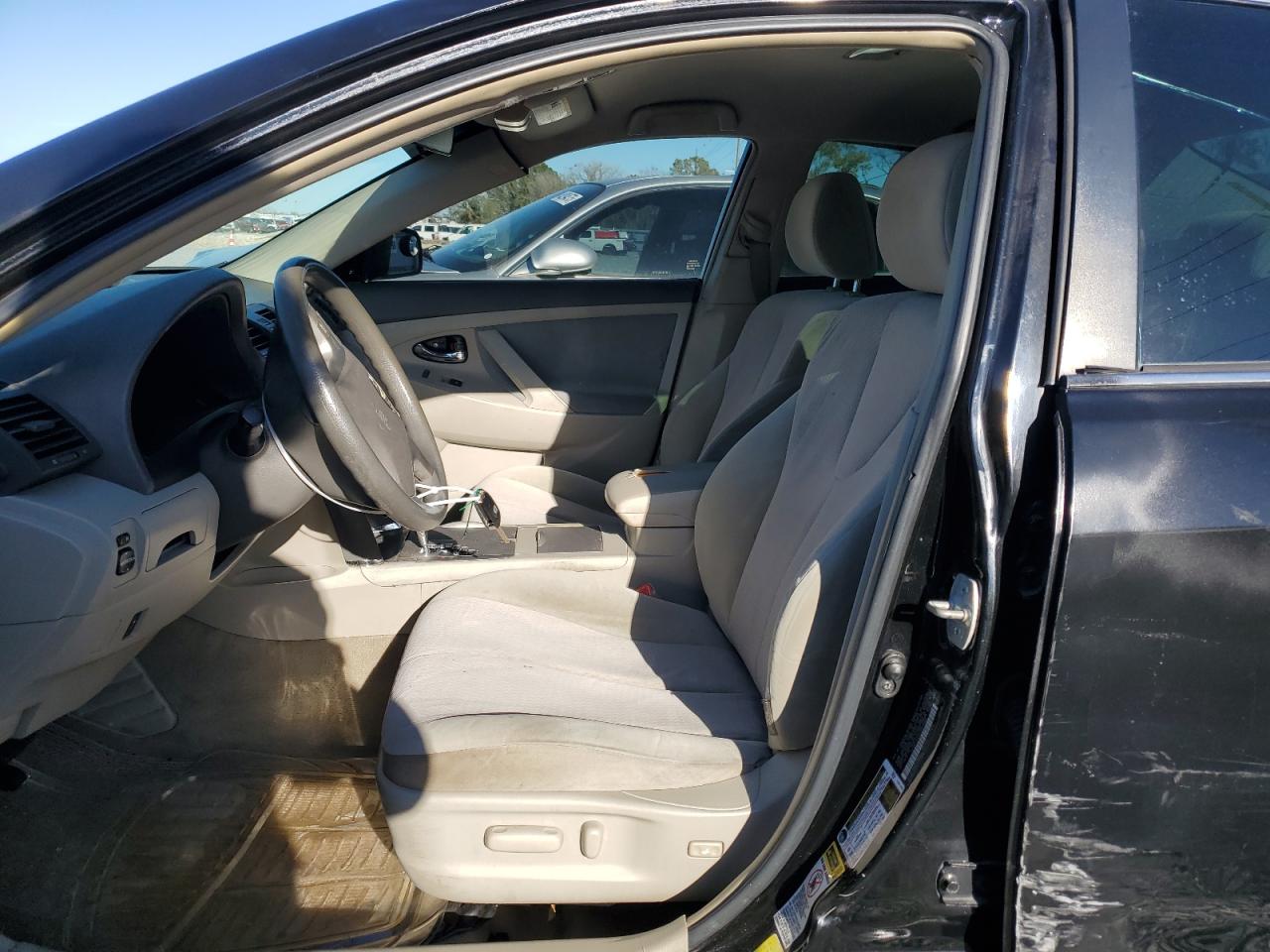 2010 Toyota Camry - Image 7