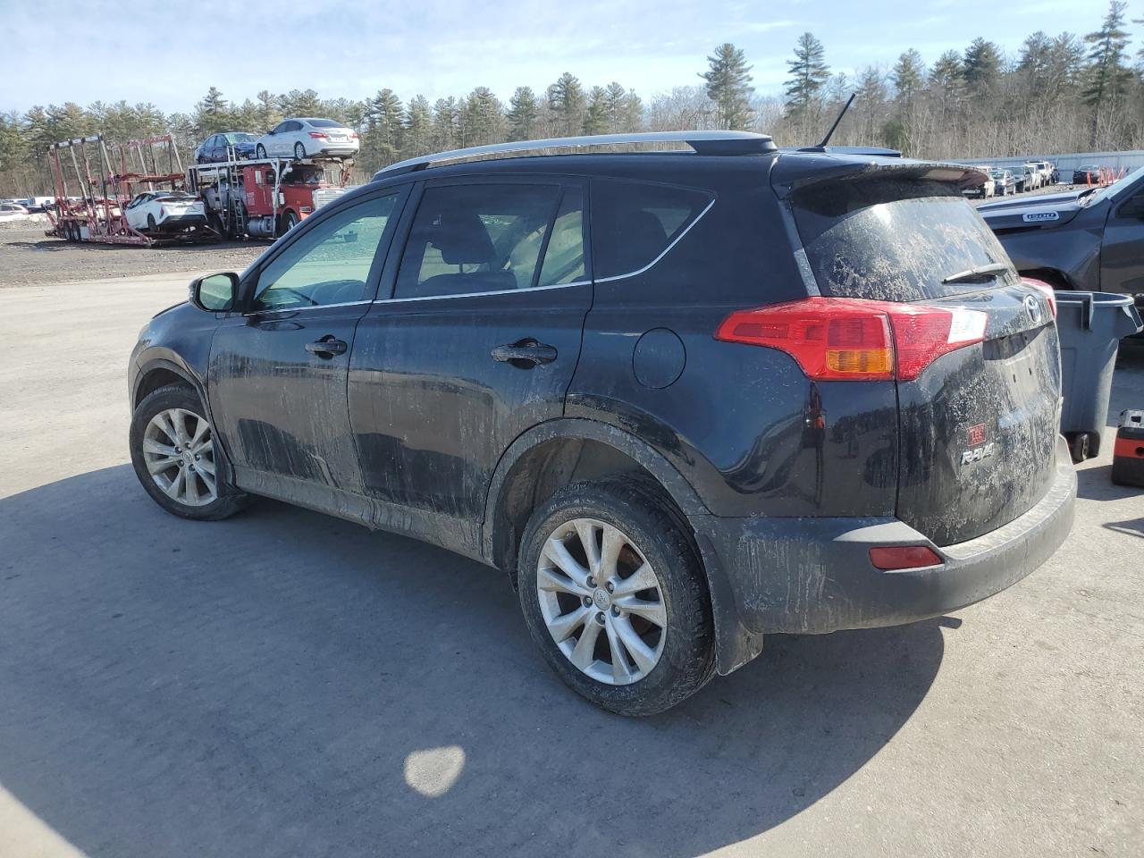 2015 Toyota RAV 4 - Image 2