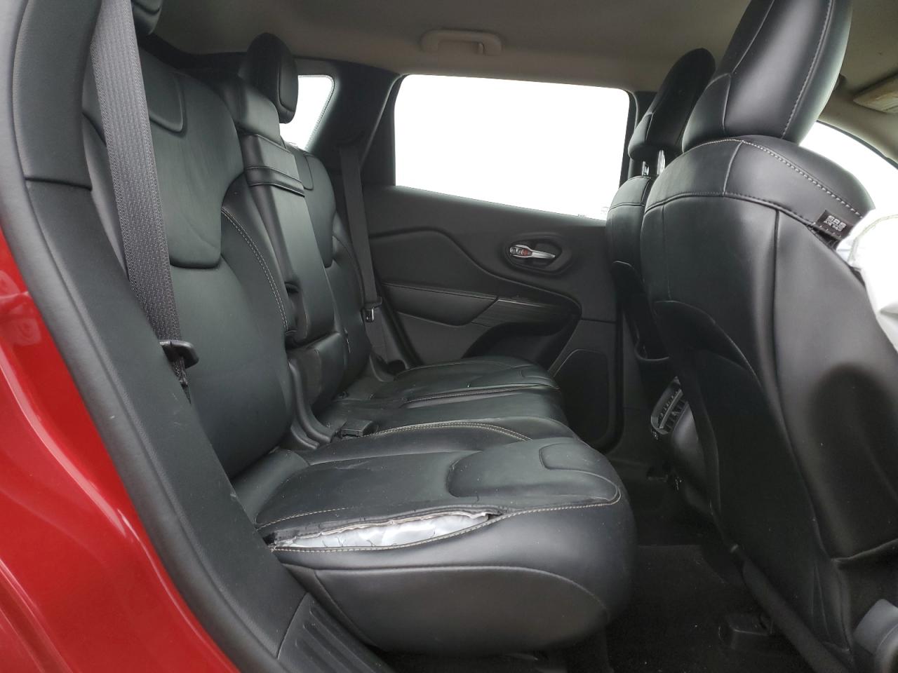 2015 Jeep Grand Cherokee - Image 11