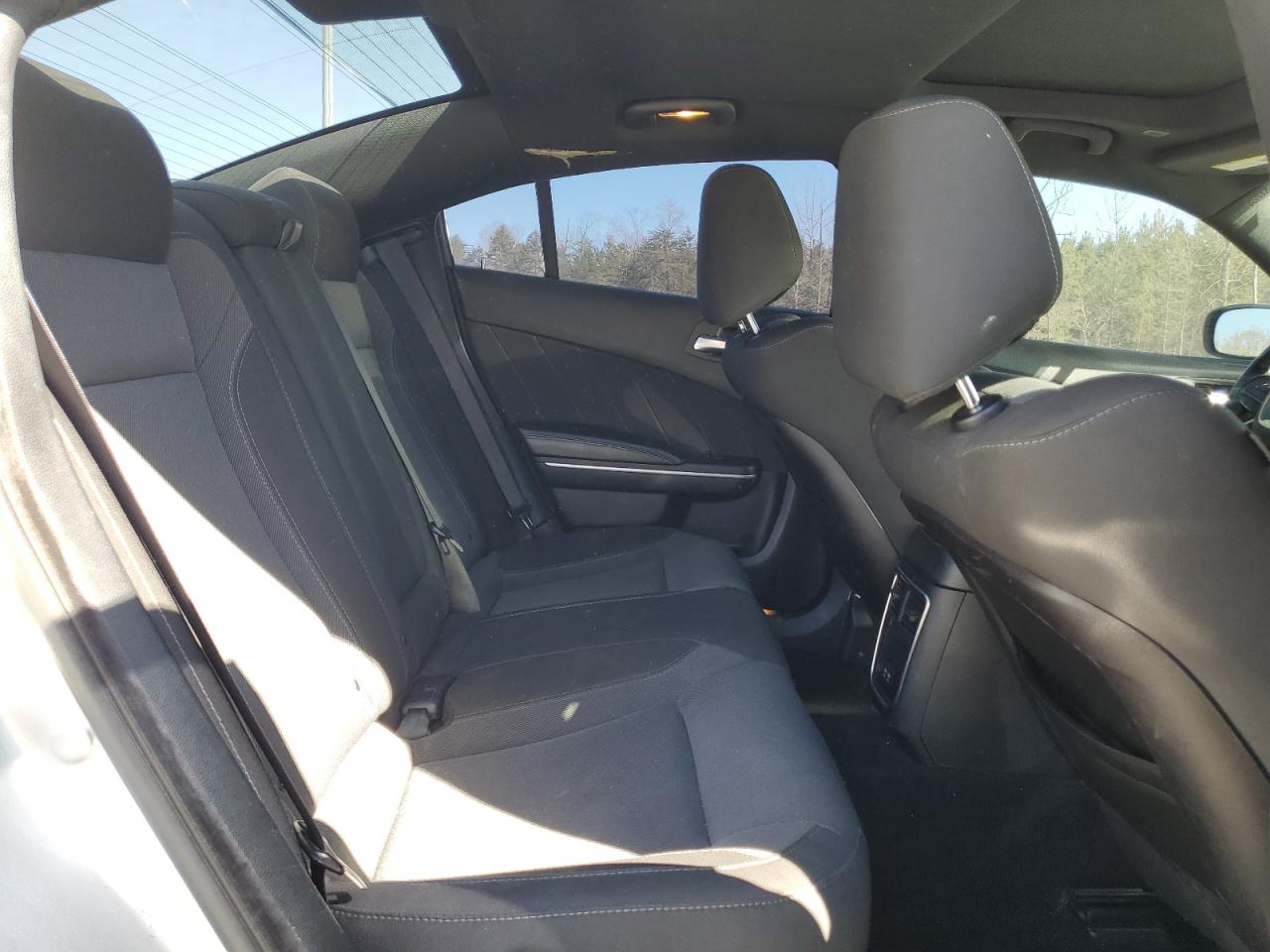 2019 Dodge Charger - Image 11
