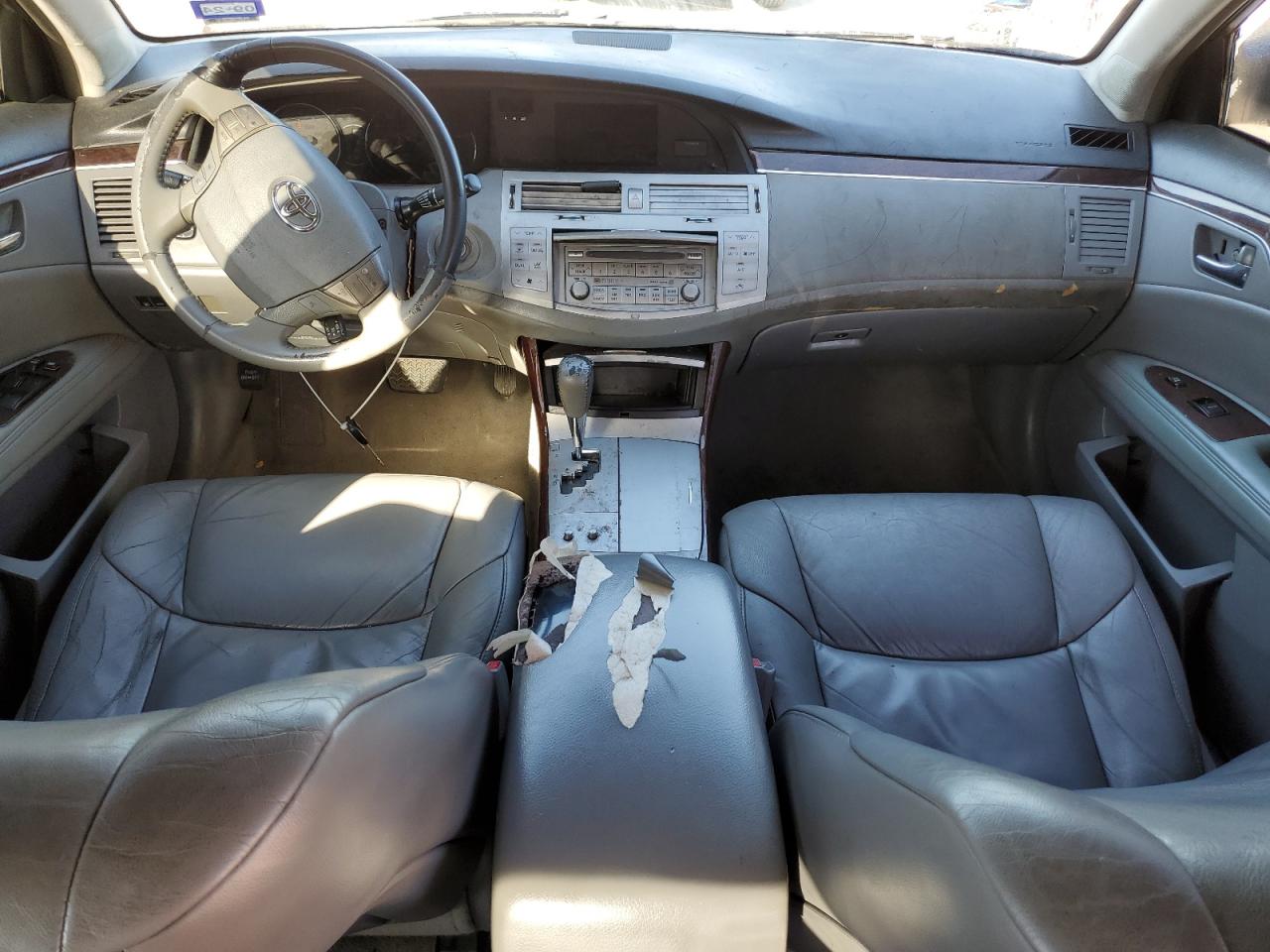 2008 Toyota Avalon - Image 8