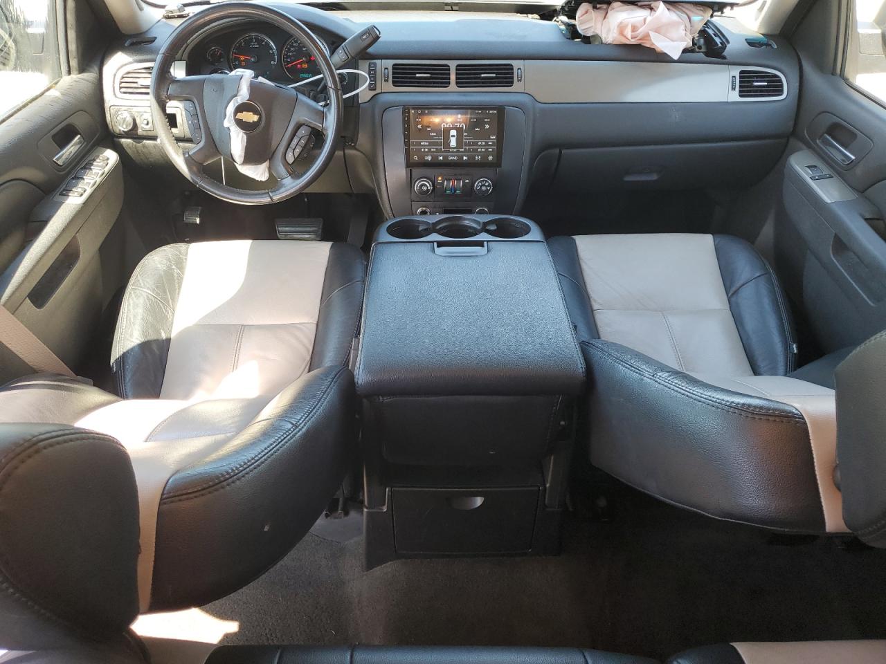 2010 Chevrolet Tahoe - Image 8