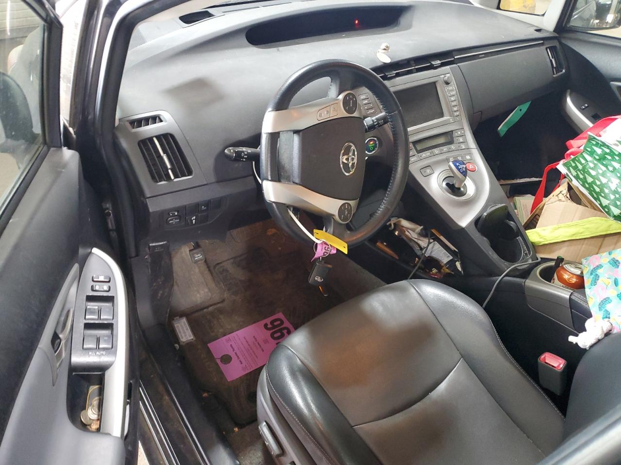 2013 Toyota Prius - Image 8
