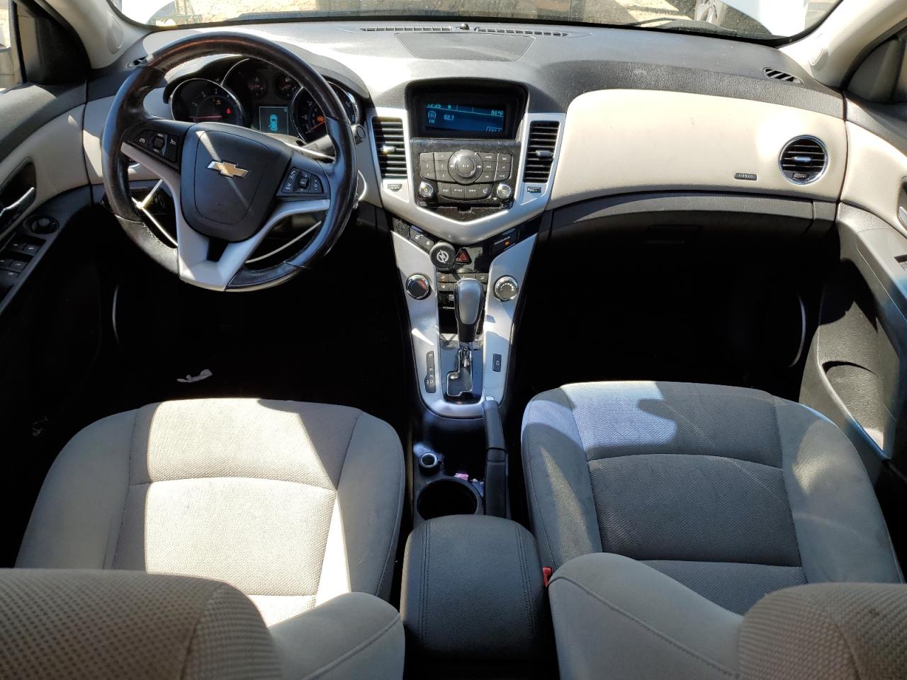 2014 Chevrolet Cruze - Image 8