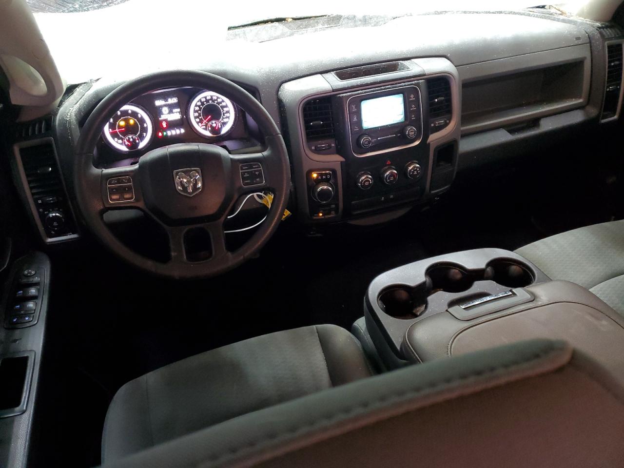 2016 RAM 1500 - Image 8