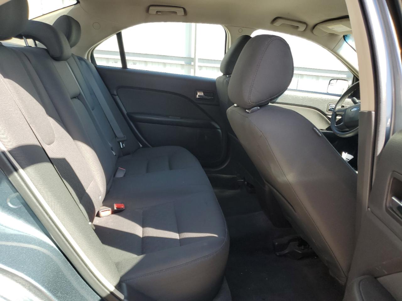 2012 Ford Fusion - Image 10