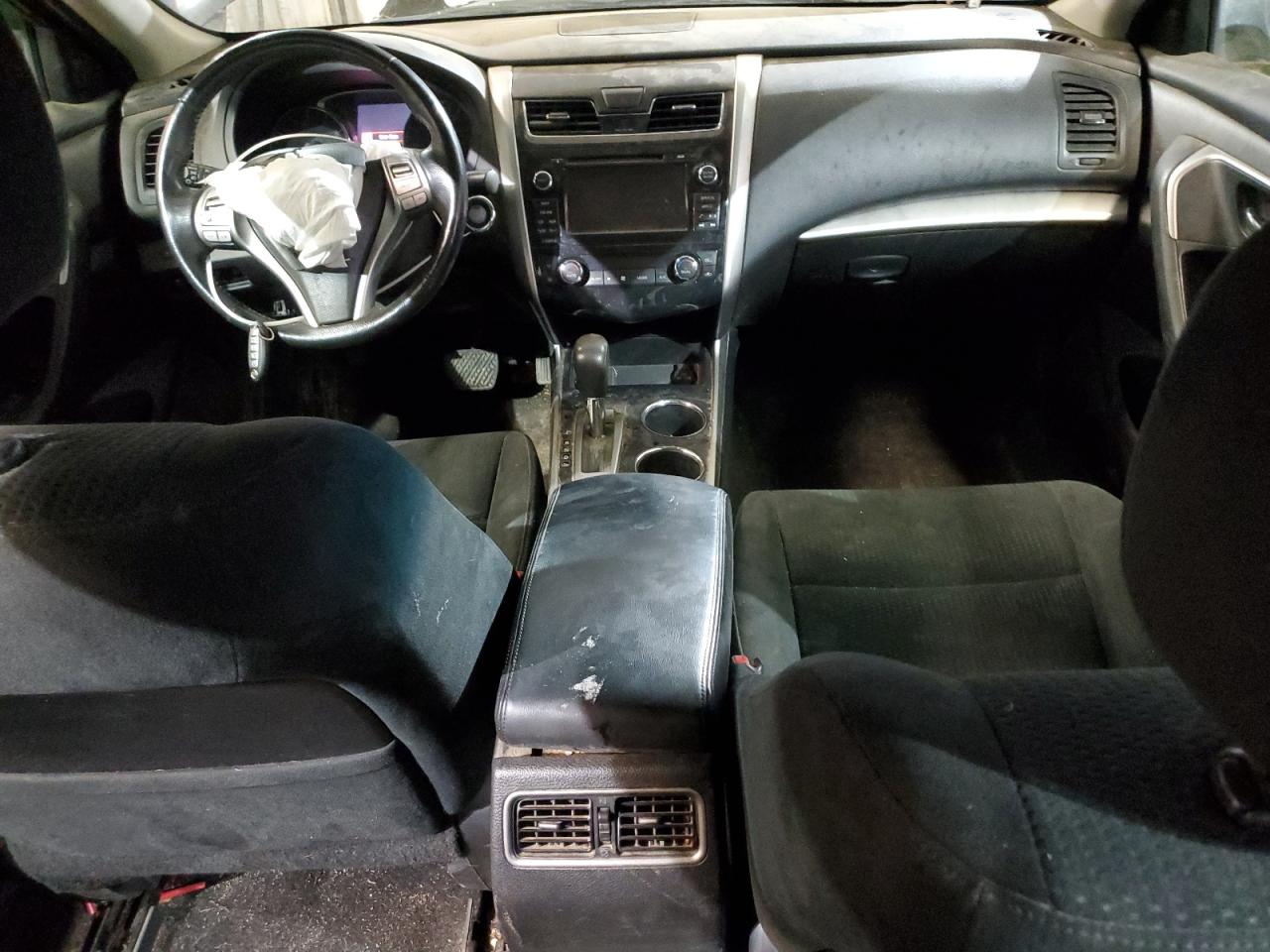 2015 Nissan Altima - Image 8