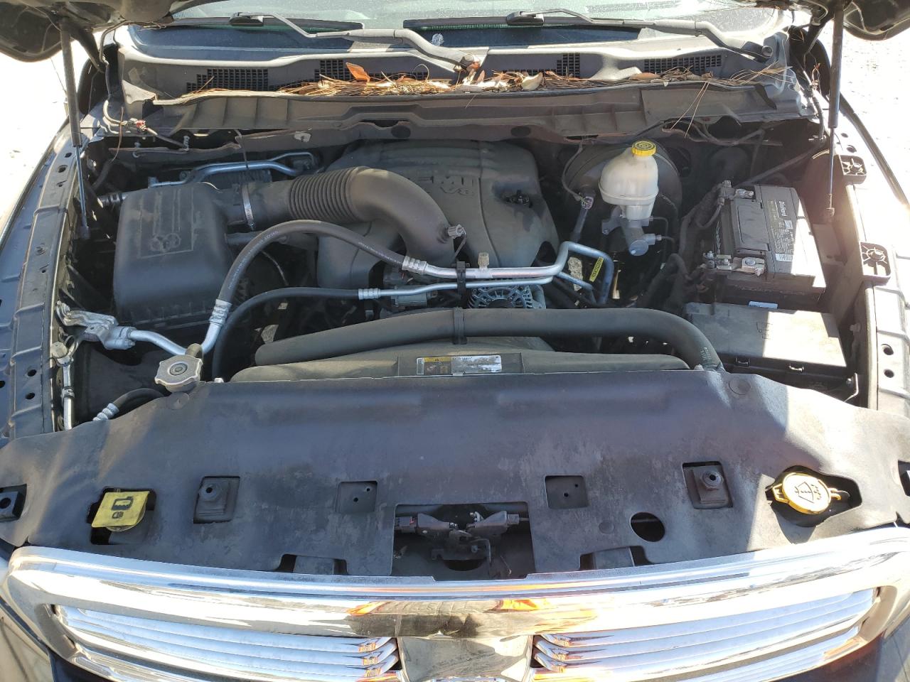 2015 RAM 1500 - Image 11