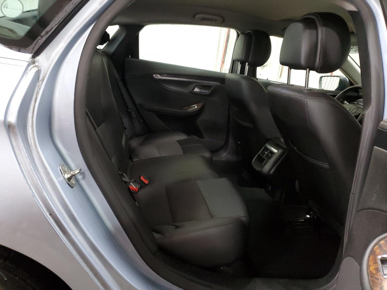 2014 Chevrolet Impala - Image 10