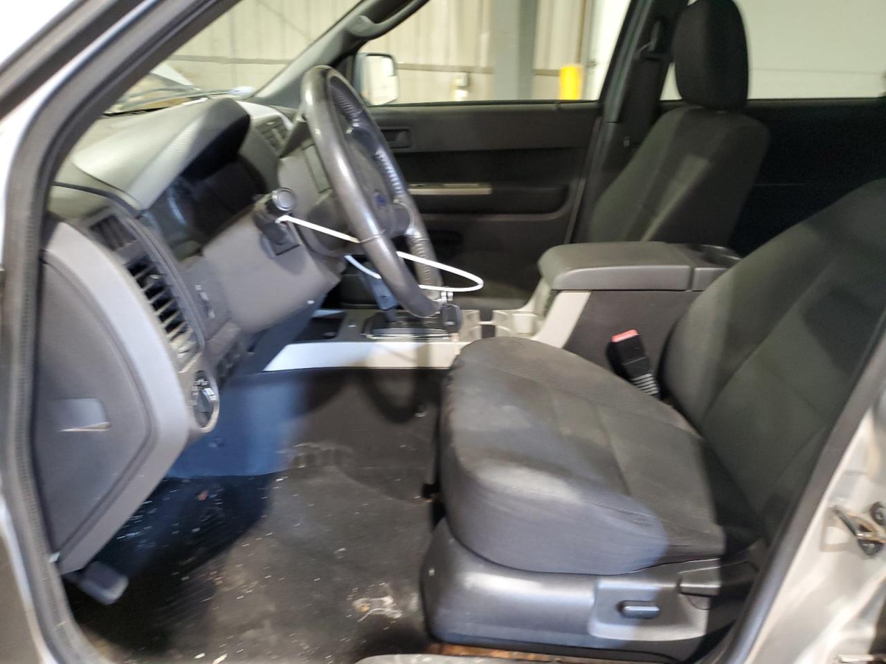 2010 Ford Escape - Image 7