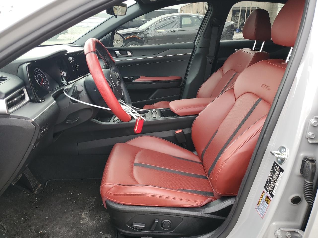 2024 Kia K5 - Image 7