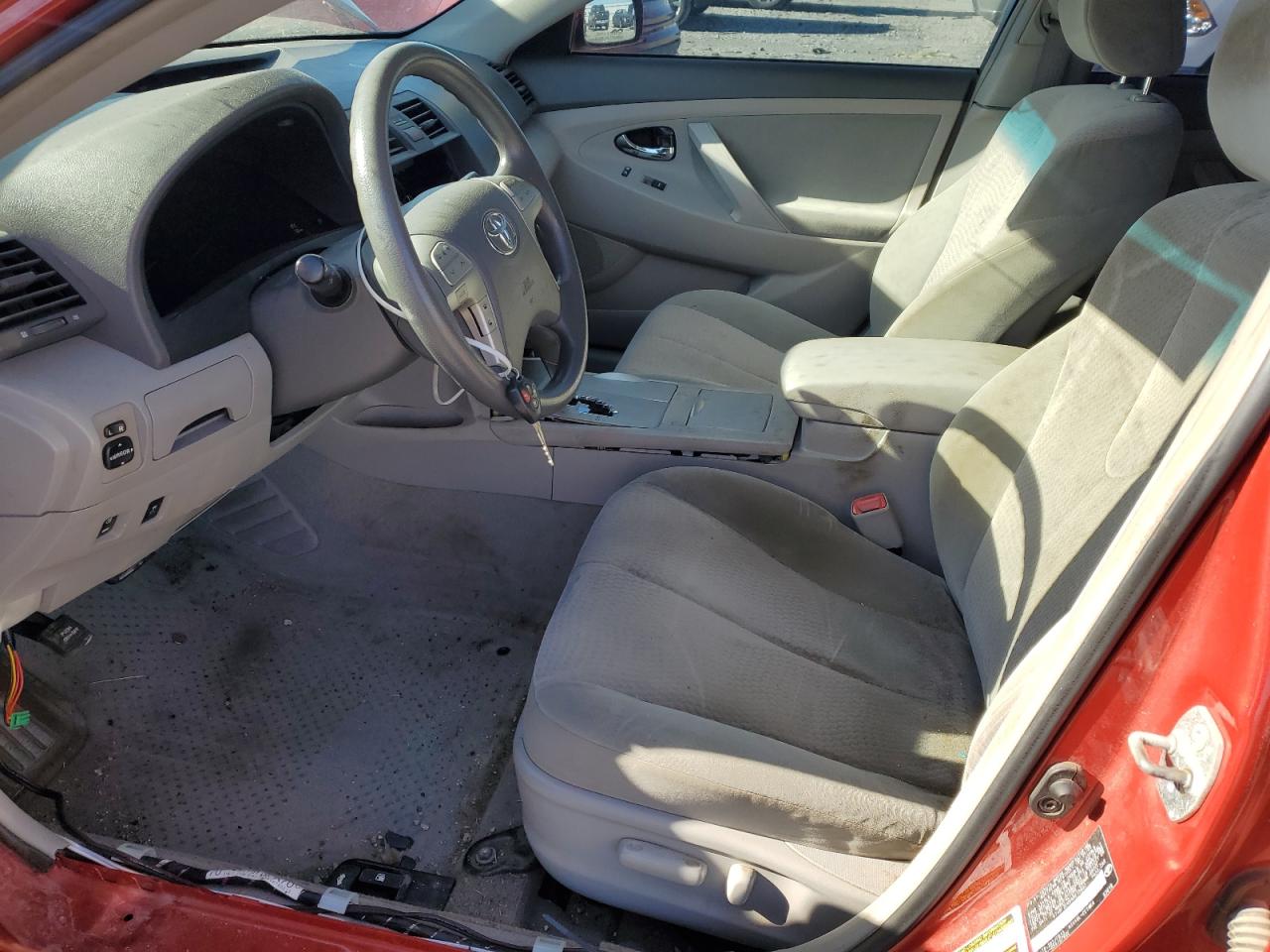 2010 Toyota Camry - Image 7