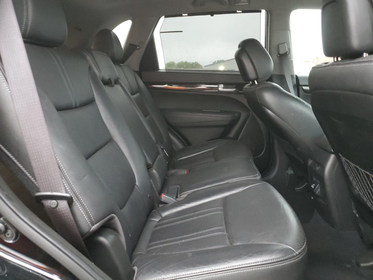 2014 Kia Sorento - Image 12