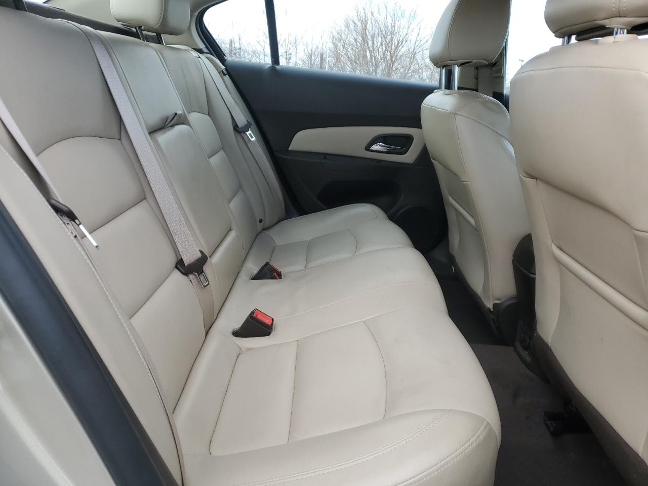 2014 Chevrolet Cruze - Image 10