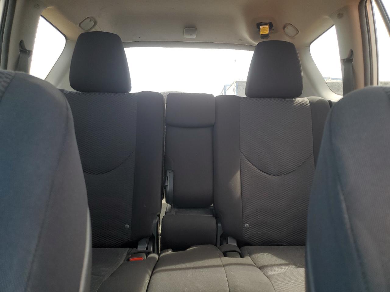2012 Toyota RAV 4 - Image 10
