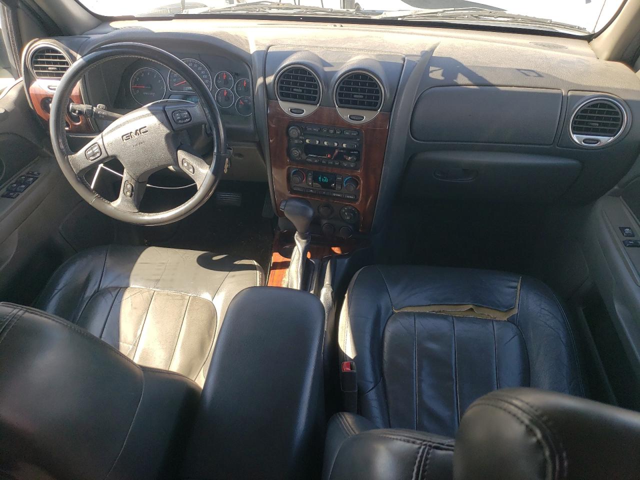 2004 GMC Envoy - Image 8