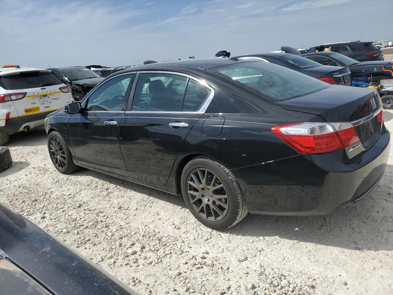 2015 Honda Accord - Image 2