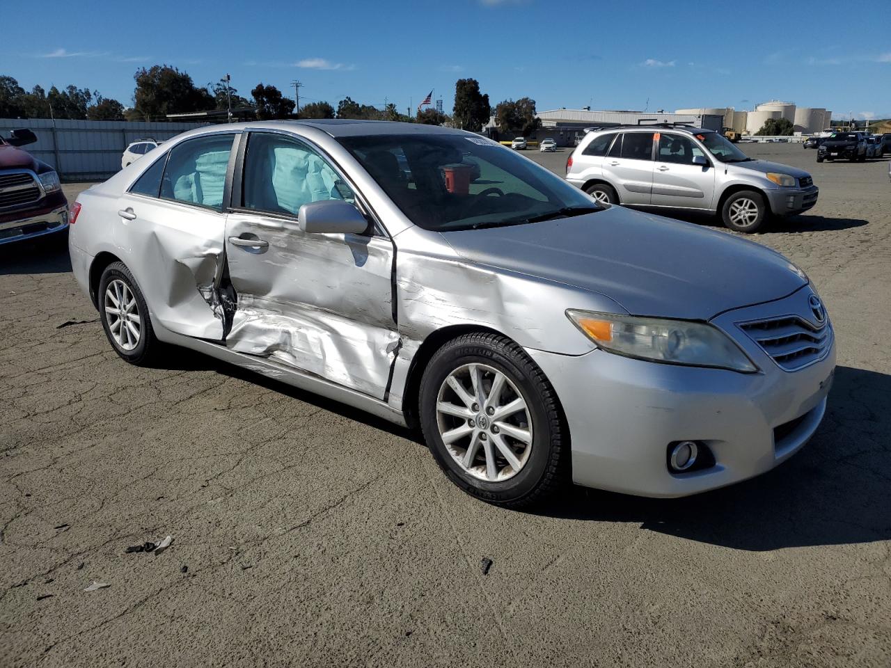 2011 Toyota Camry - Image 4