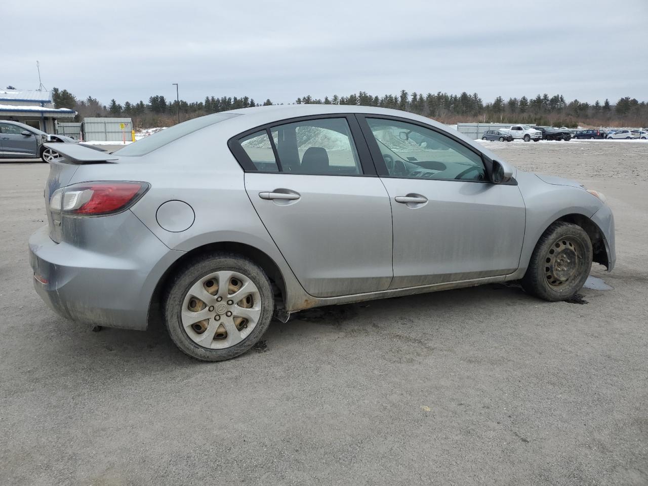 2013 Mazda 3 - Image 3