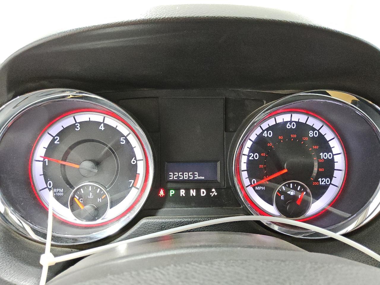 2019 Dodge Caravan - Image 9