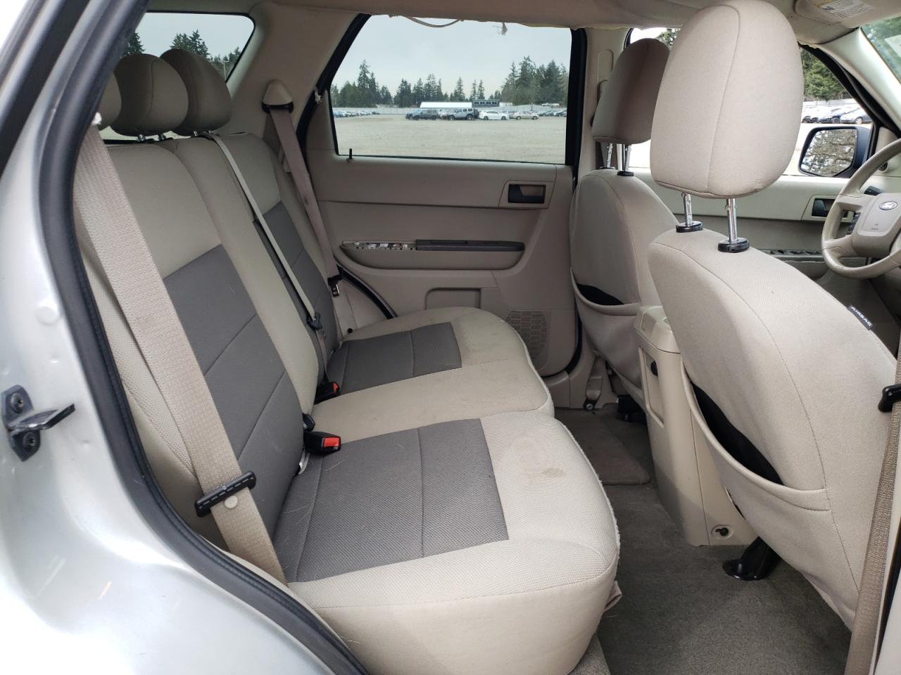 2008 Ford Escape - Image 11