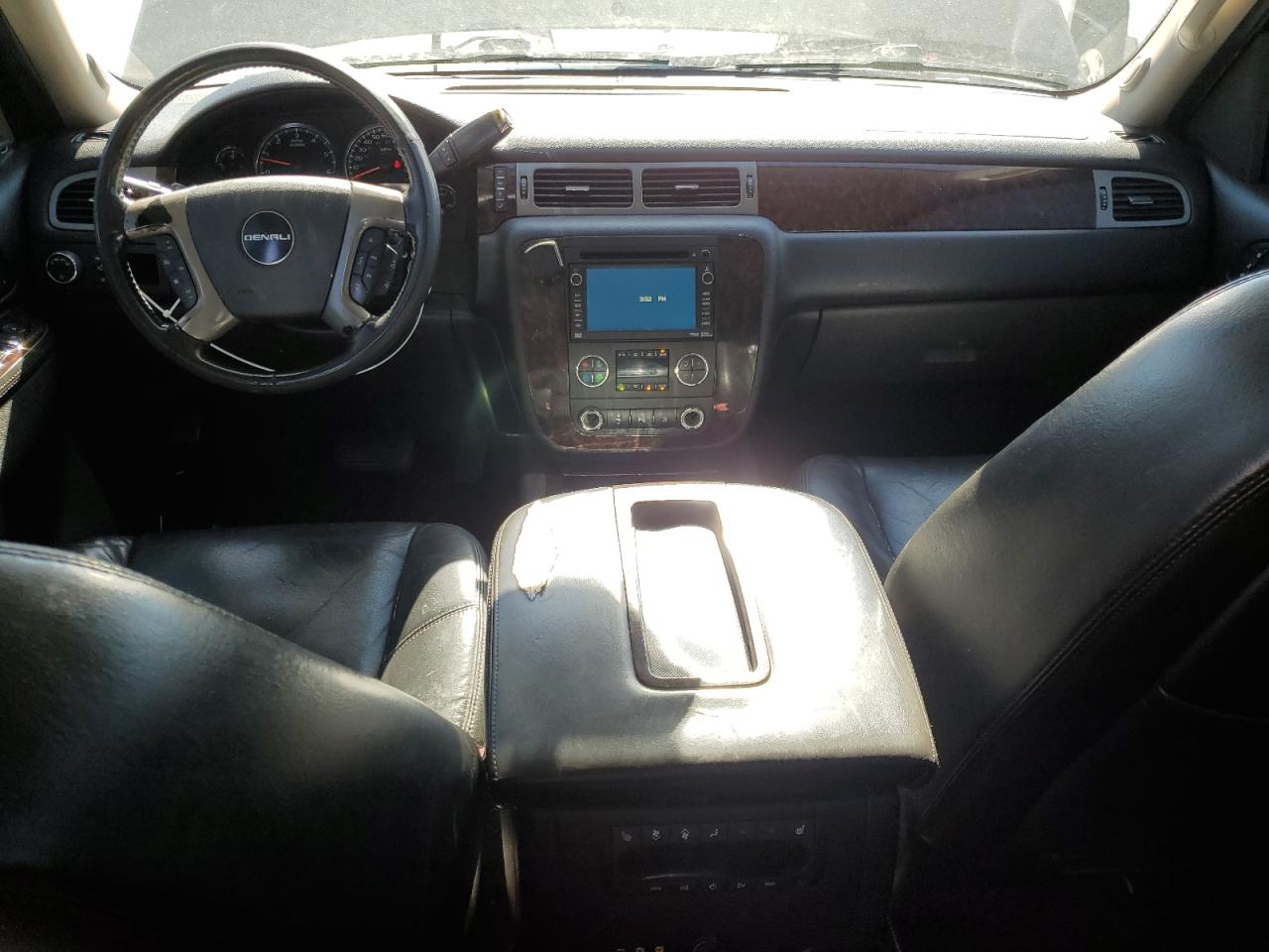 2011 GMC Yukon - Image 8