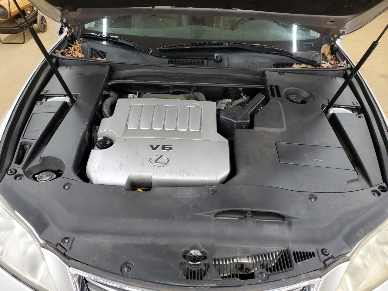 2009 Lexus ES - Image 12