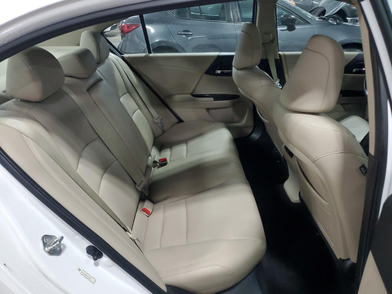 2014 Honda Accord - Image 11
