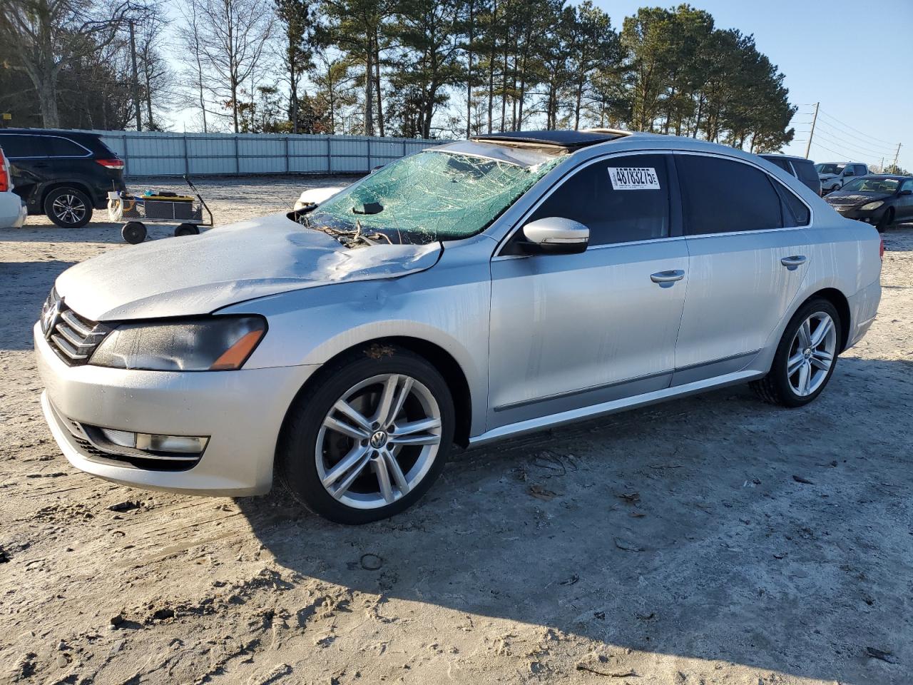 2015 Volkswagen Passat - Image 1