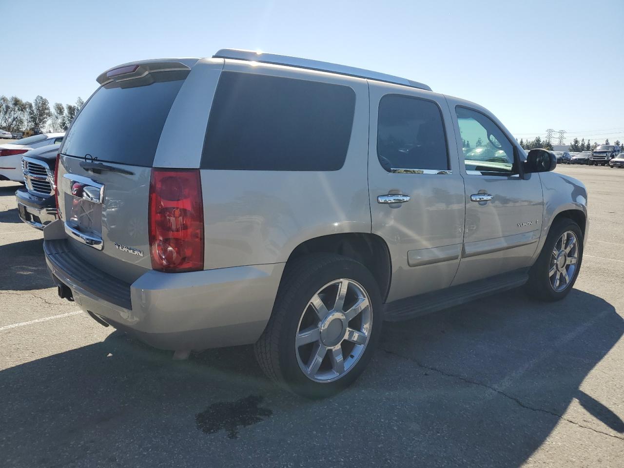 2007 GMC Yukon - Image 3