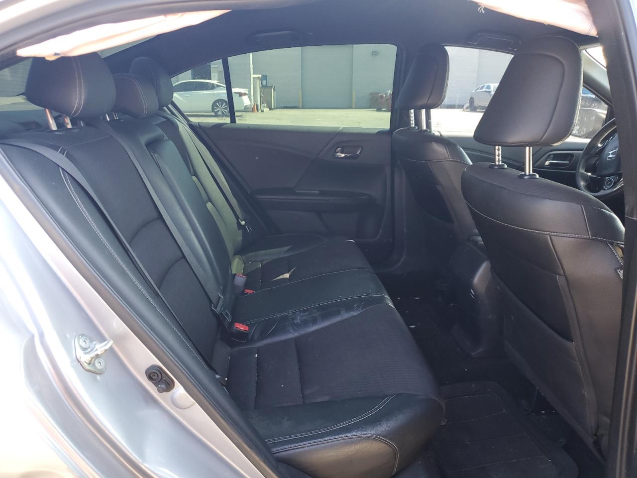 2017 Honda Accord - Image 10