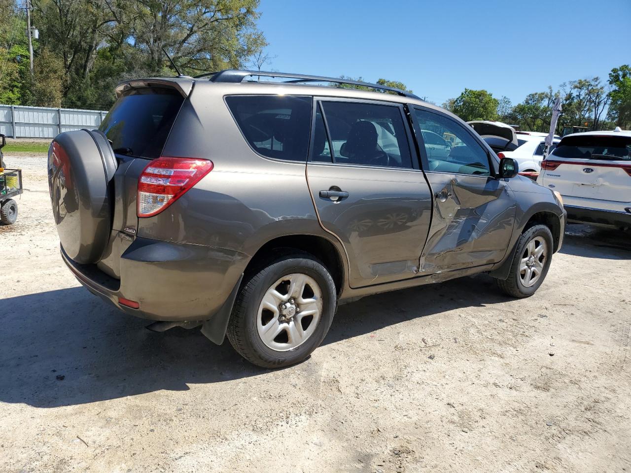 2010 Toyota RAV 4 - Image 3